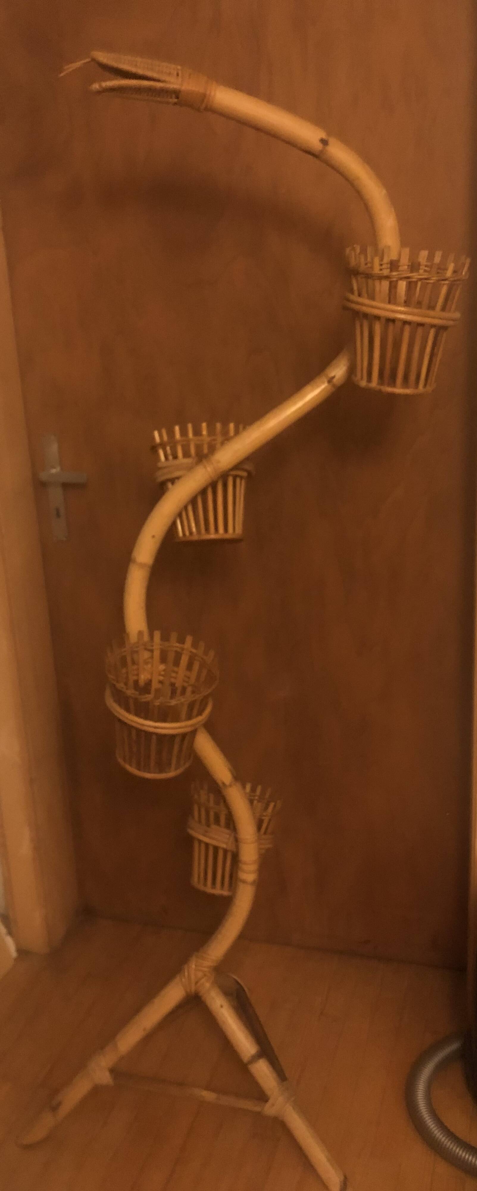 Porte plante serpent vintage années 60 osier bambou rotin