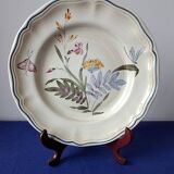 Fluted plate Longchamp, decorated with dragonflies and flowers.
