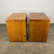 Pair of stools Les Arcs, Charlotte Perriand selection
