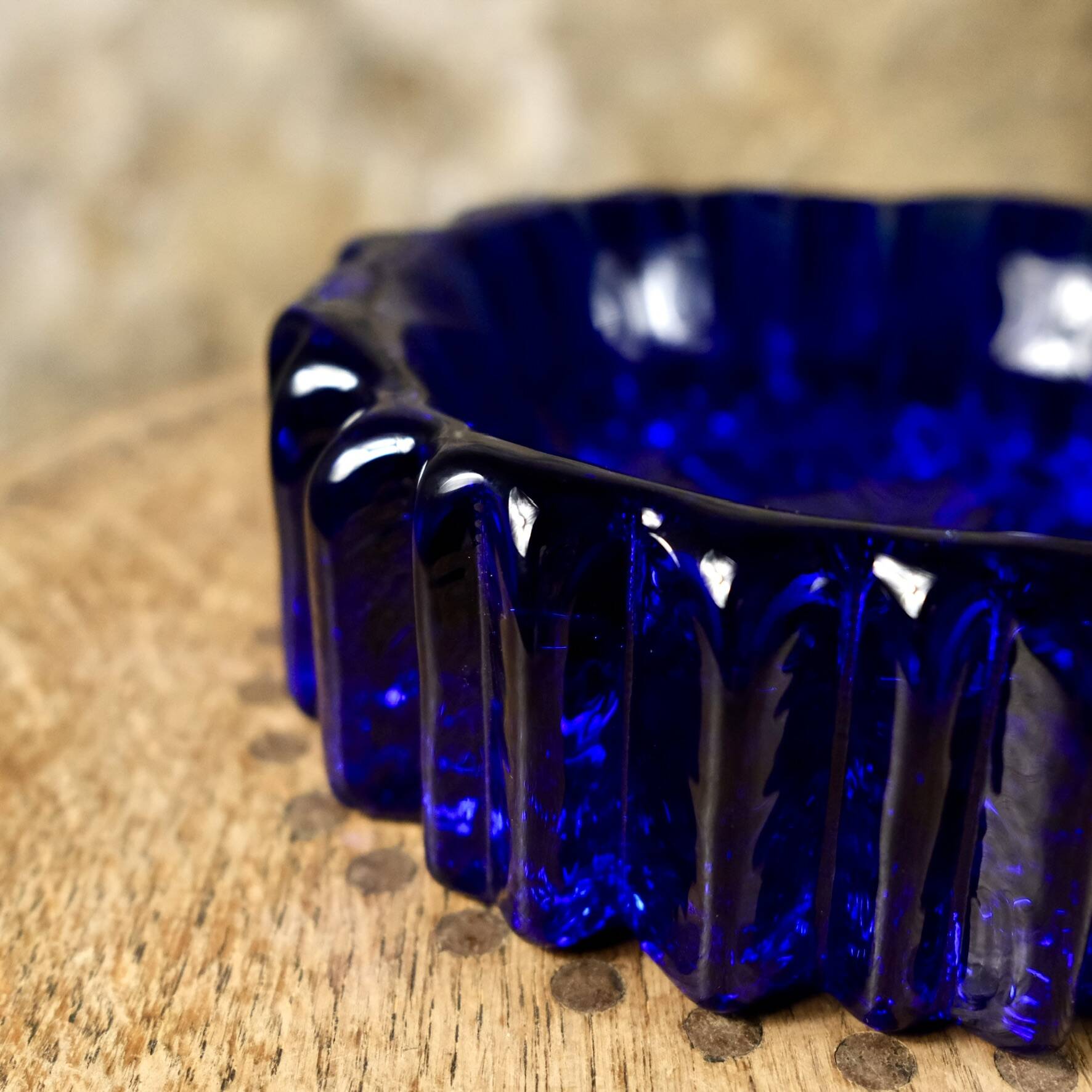 Glass crystal trinket tray by Willy Johansson for Hadeland, Norway, 1970s