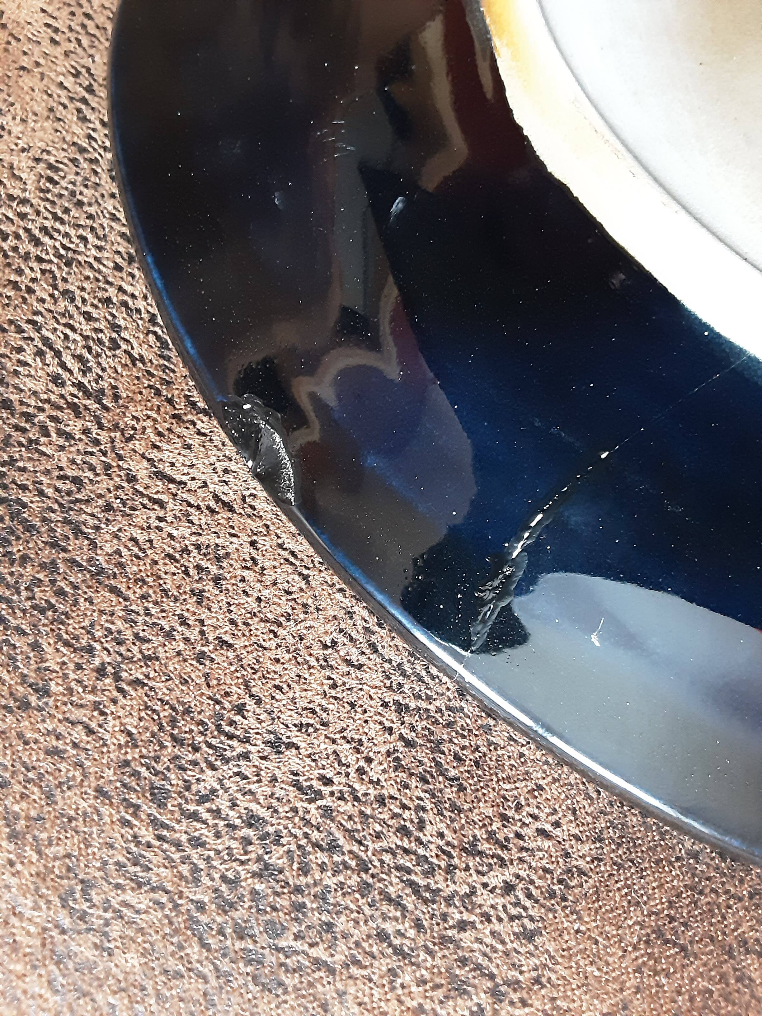 Decorative barbotine plate