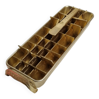 Frigidaire Quickcube Gold Metal Ice Cube Tray