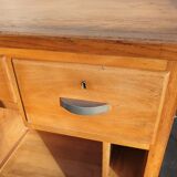 1950's store checkout counter with Bakelite mint