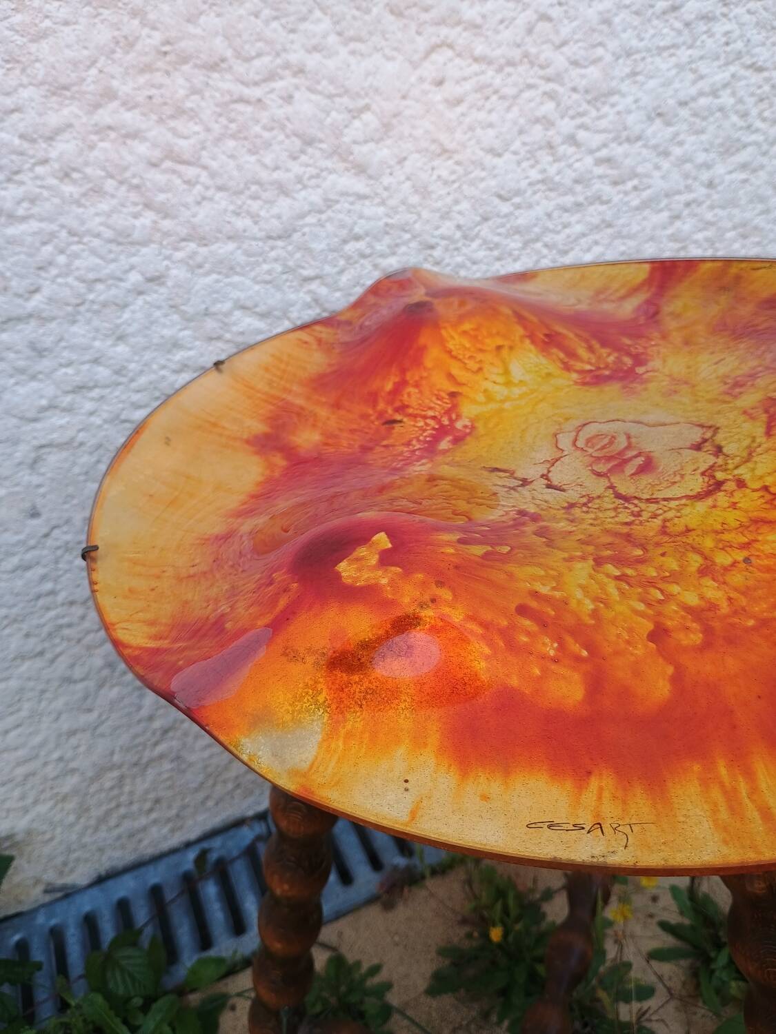 Contemporary decorative glass plate signed Cesart Italy 1980 glazed