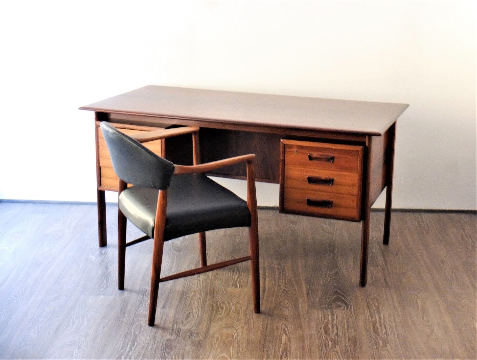 Kurt Olsen Chair Model 223 and Scandinavian 1960 rosewood desk