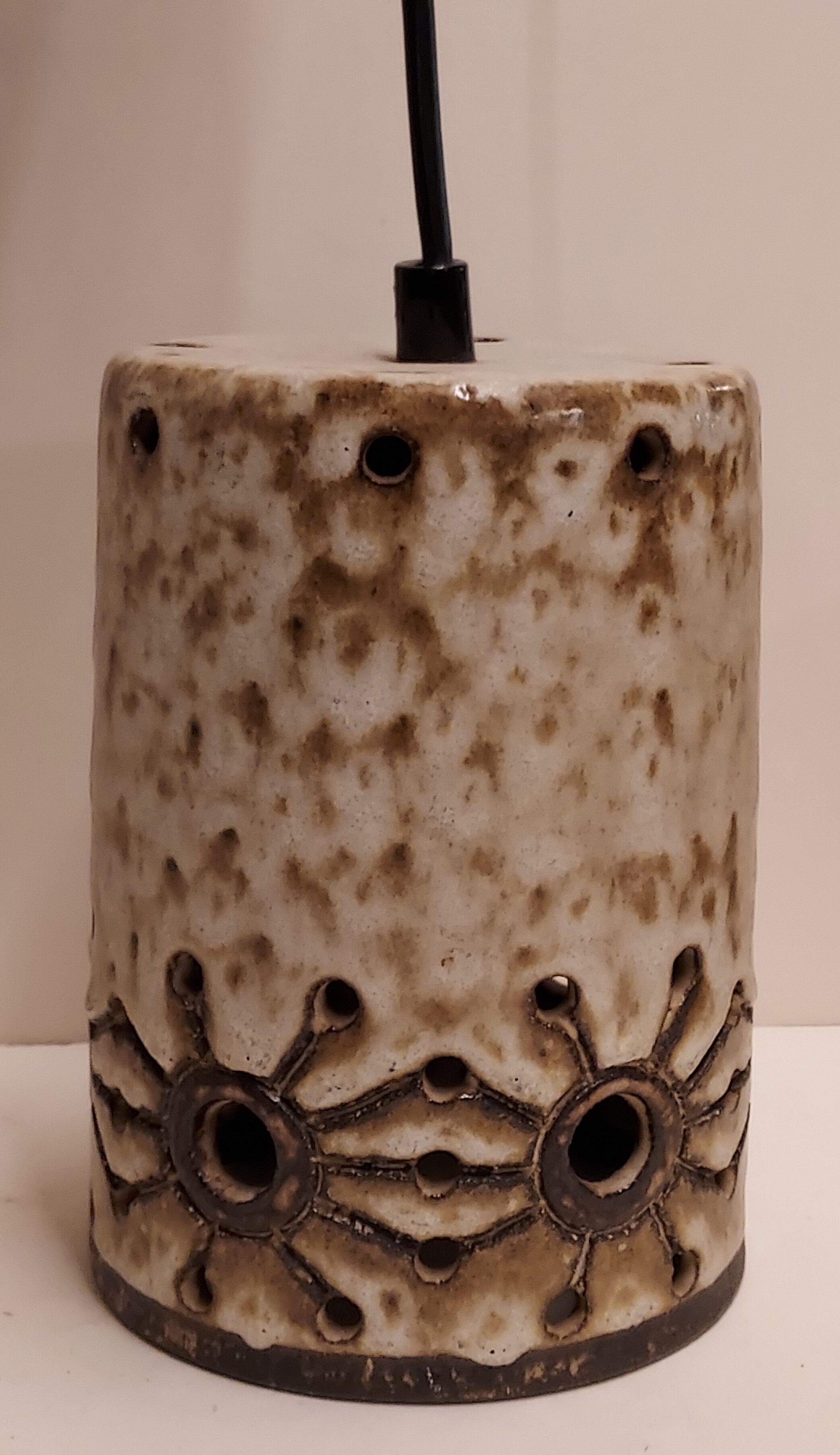 Ceramic light shade hannie mein