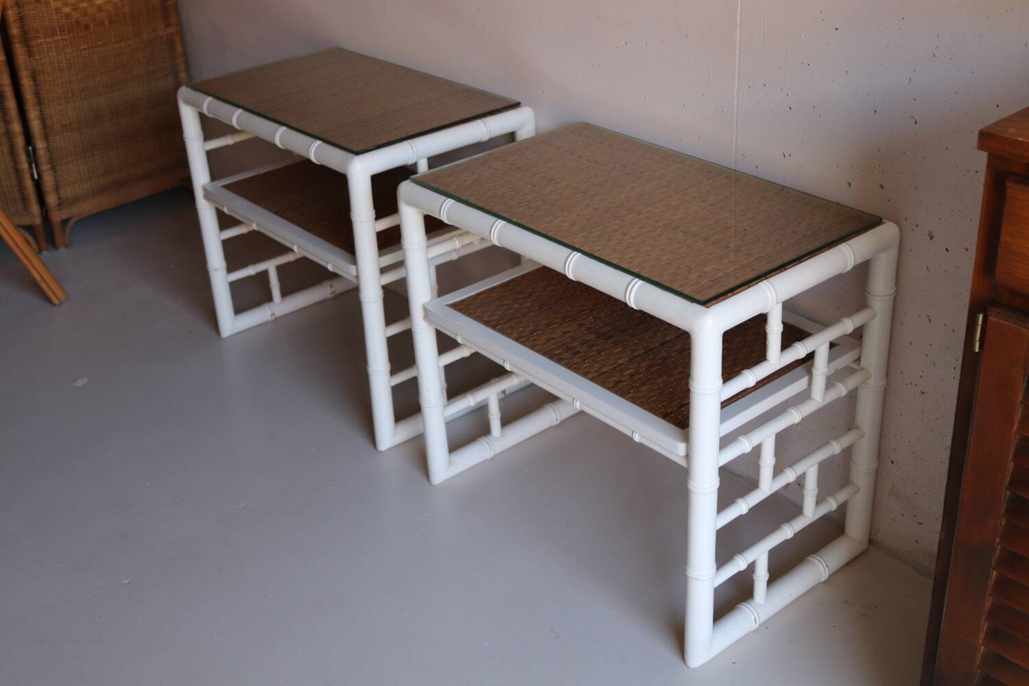 Pair of bedside tables in bamboo effect wood and woven wicker