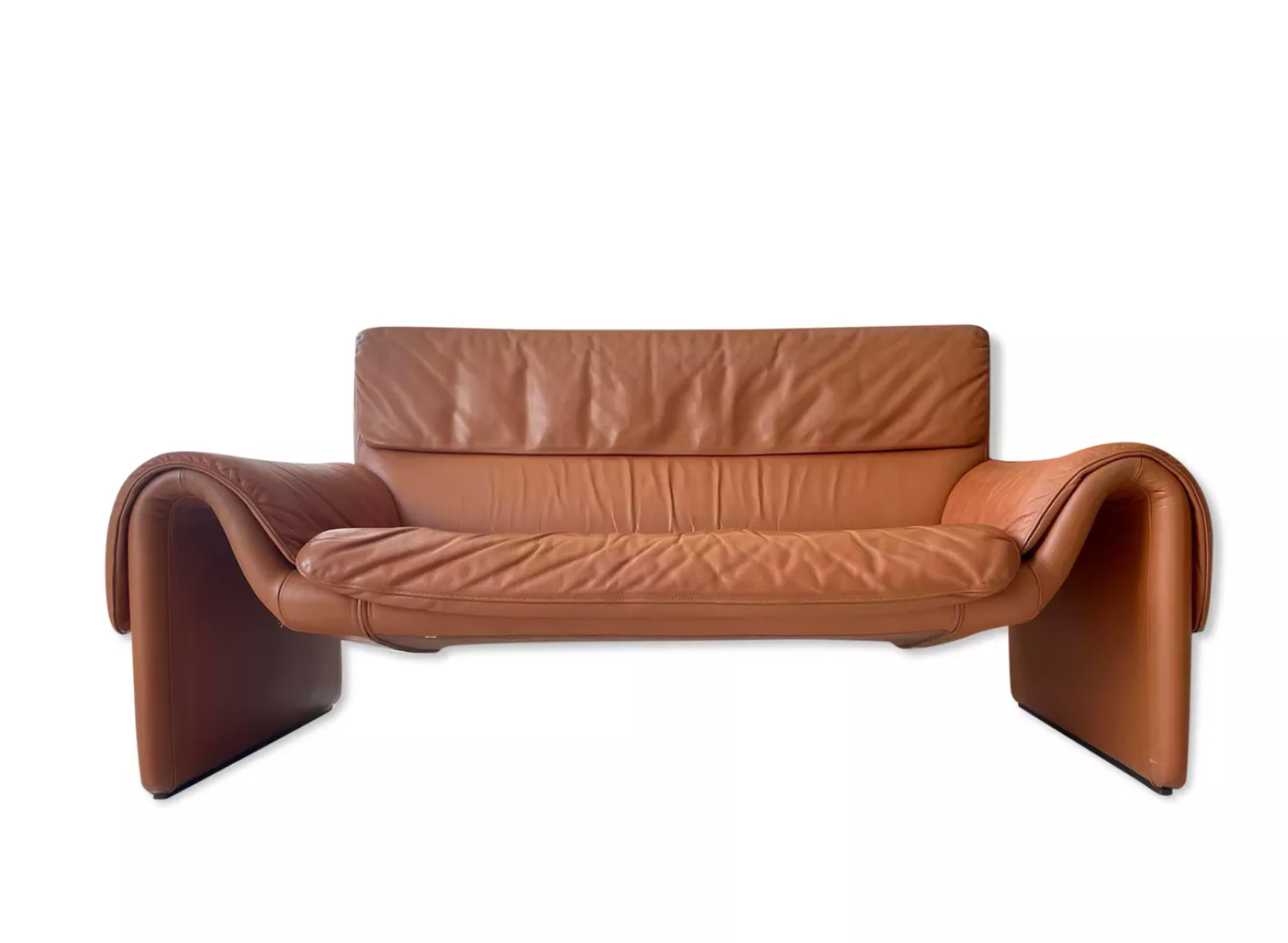 Tawny leather sofa De Sede "2011", Switzerland 1980