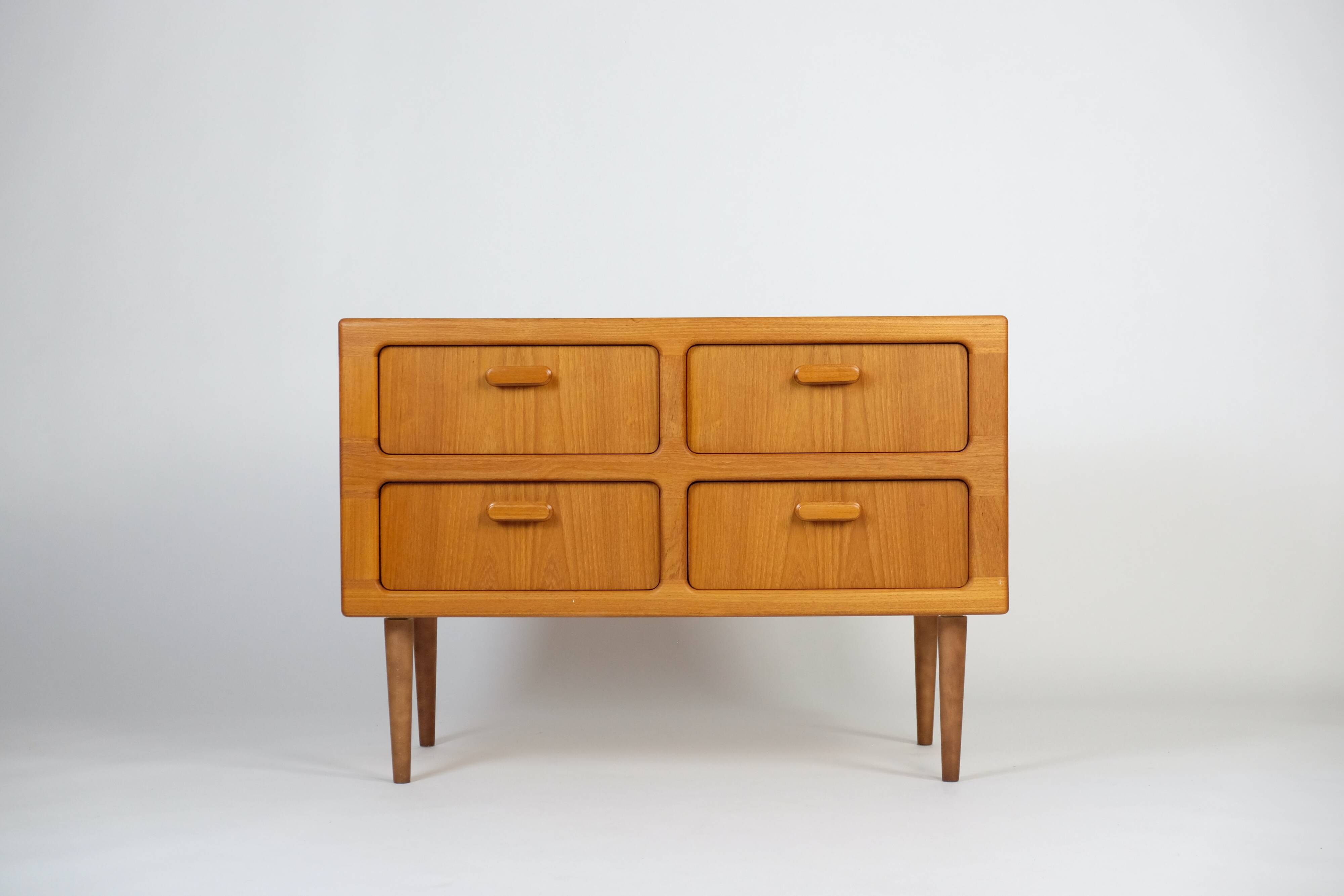Danish teak chest of drawers sideboard 60/70