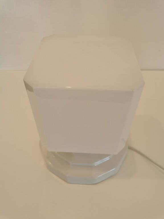 White Art Deco table lamp