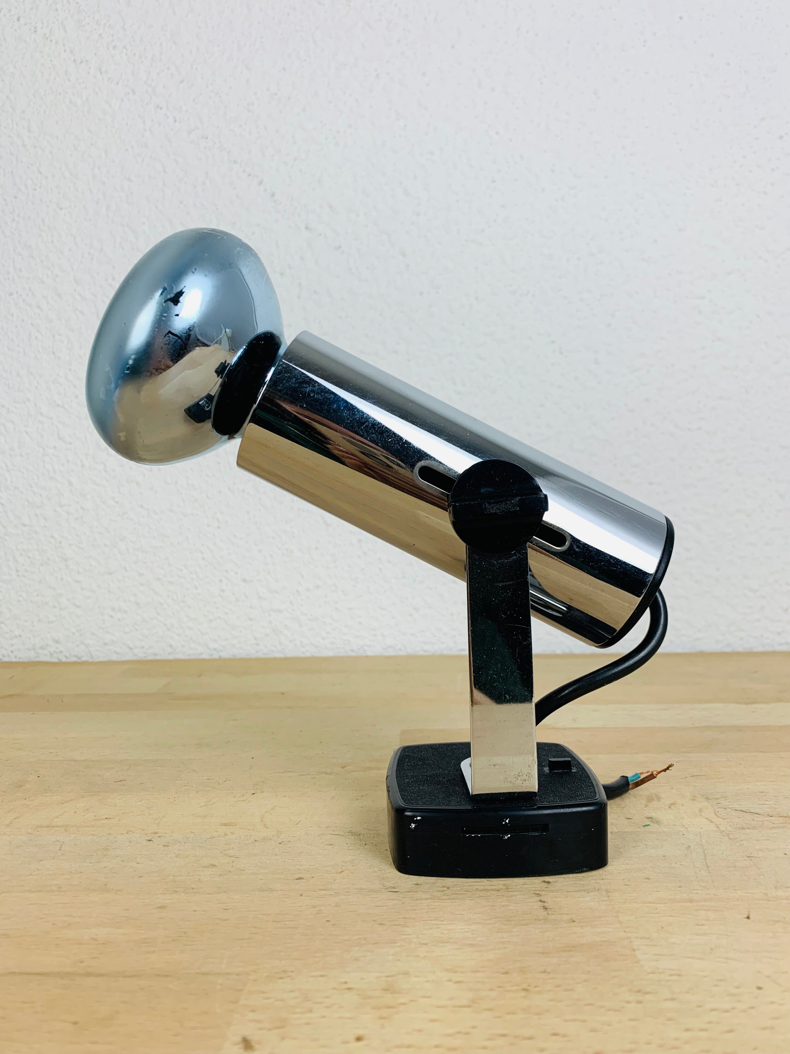 Chrome Targetti spot wall lamp