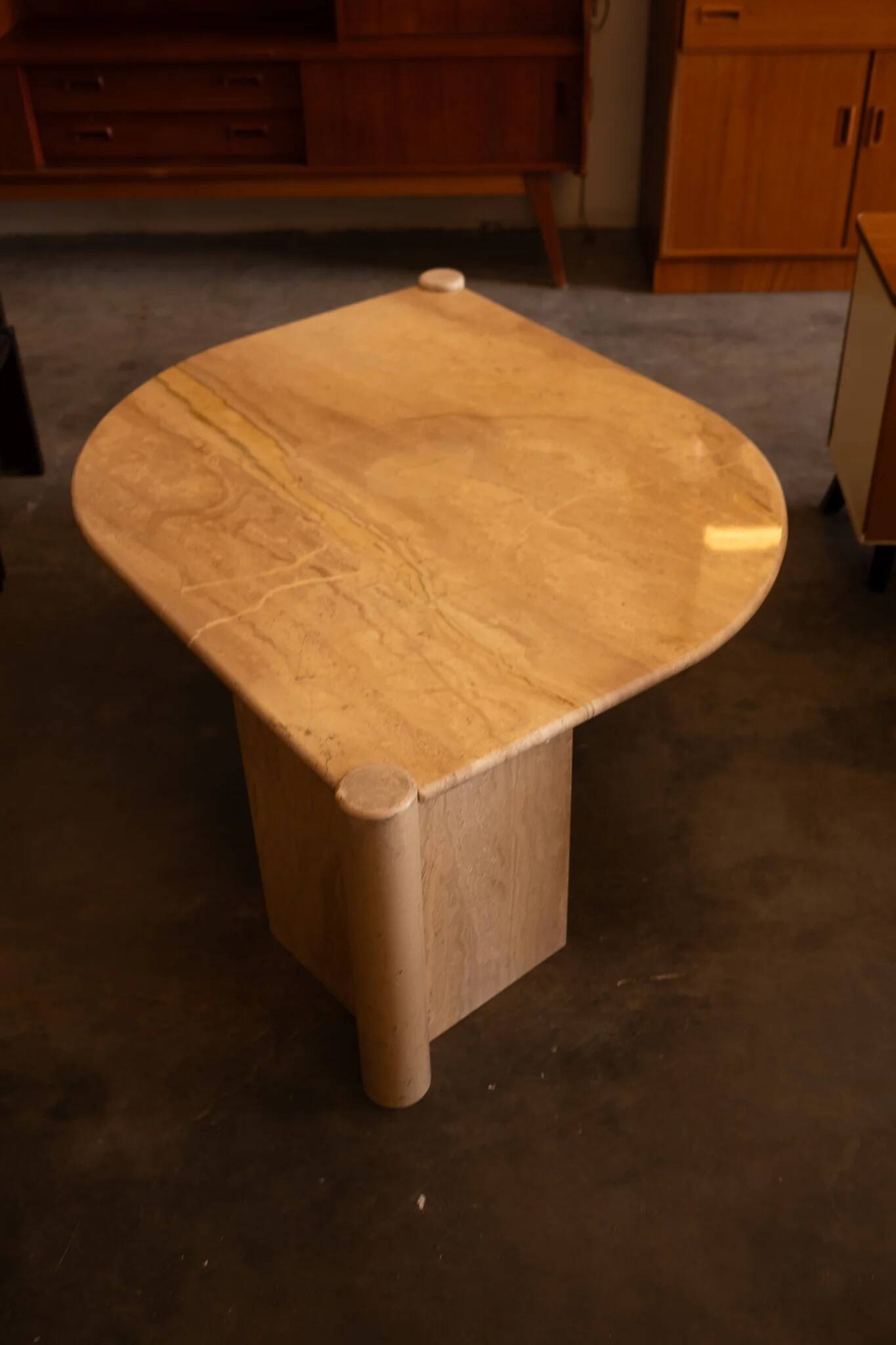 Vintage Italian coffee table in travertine - 1980s