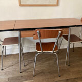 Table en formica and 3 chairs