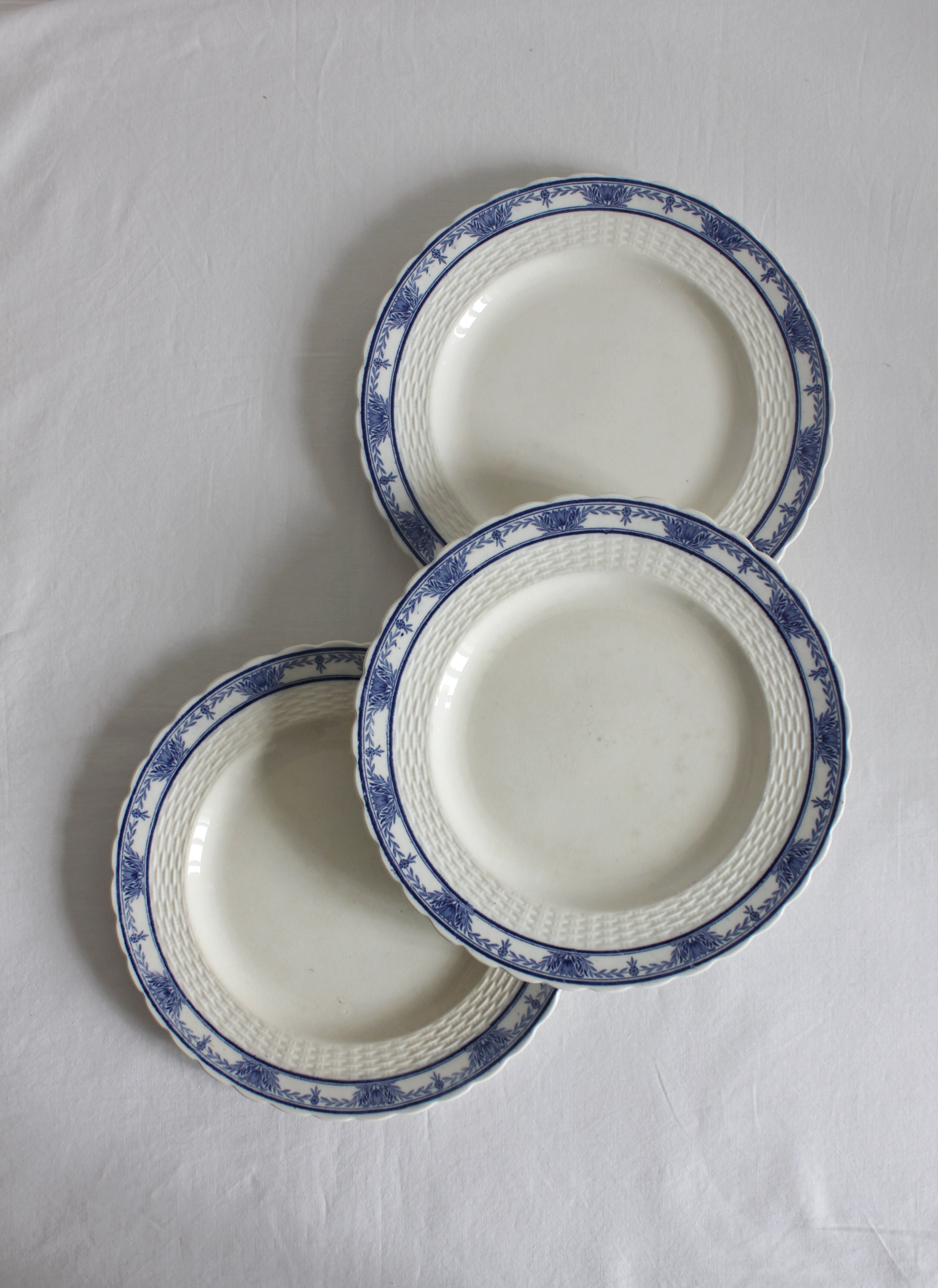 3 Mintons "Greenore" ironstone dinner plates