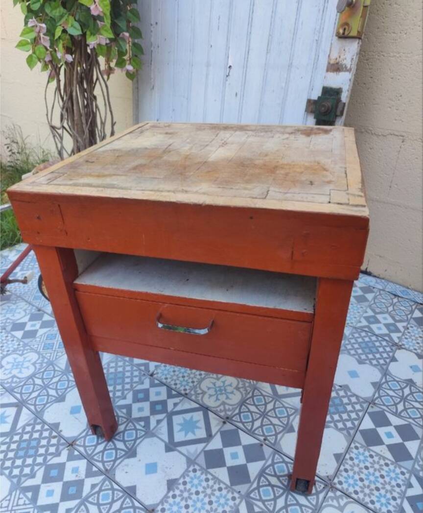 Trade furniture