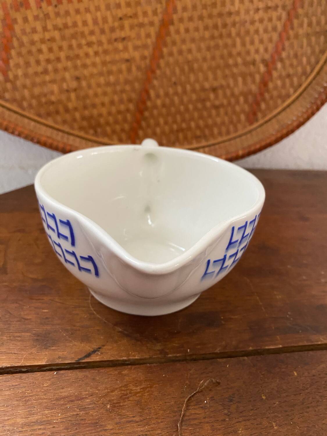 Gien sauce boat Martine model