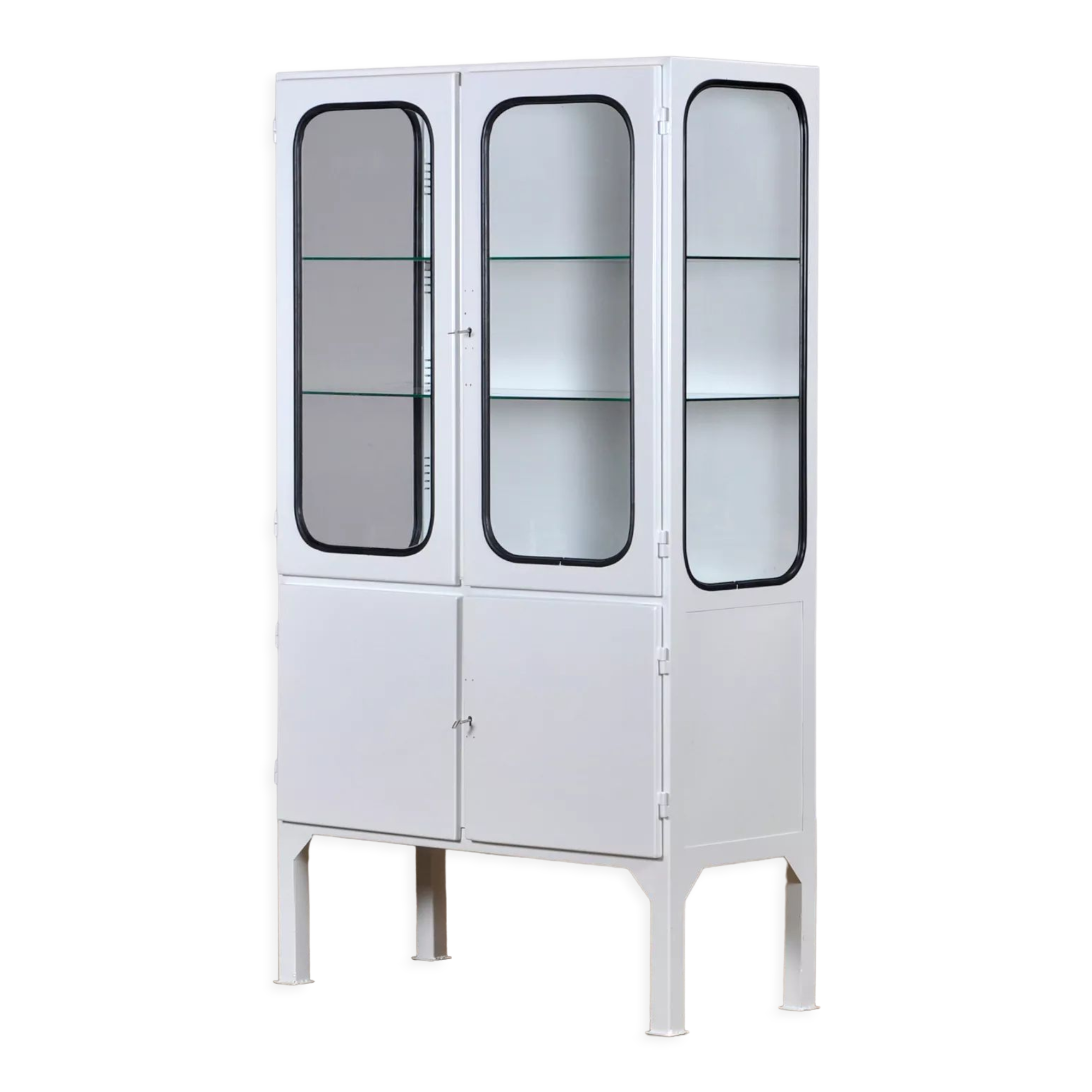 Vitrine médicale en verre et fer, années 1970