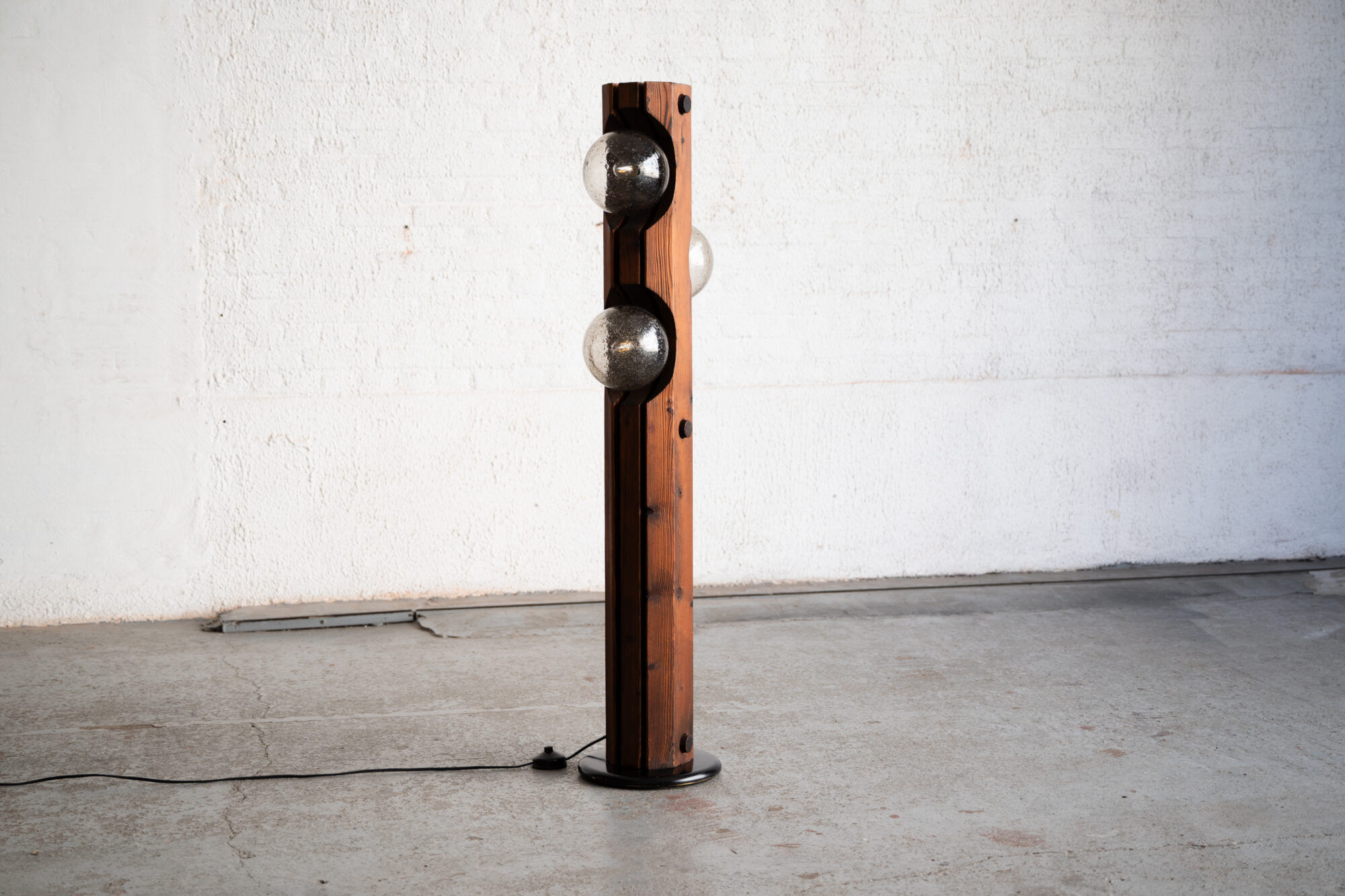 Brutalist floor lamp by Temde Leuchten