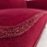 Canapé danois à accoudoirs rabattables « espagnol » des années 1970, en velours d'ameublement rouge.