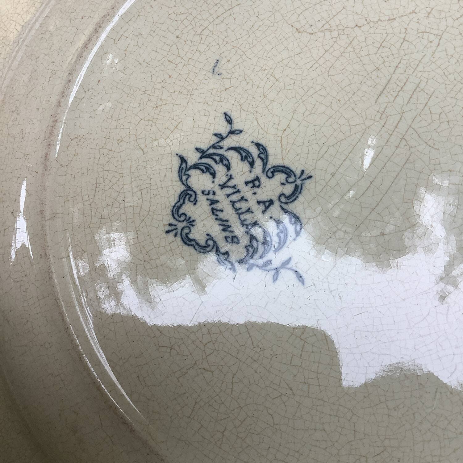 Set of 3 antique blue ironstone flat plates – PA Villa Salin