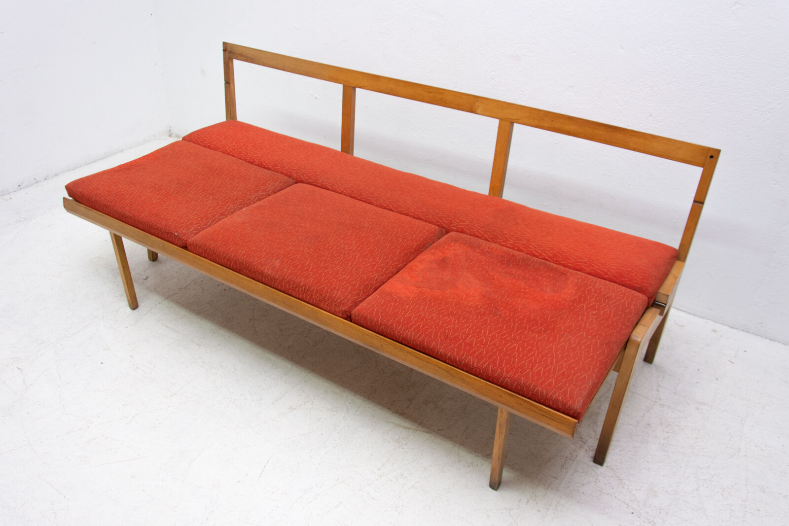 Canapé-banc pliant du milieu du siècle années 1960 Tchécoslovaquie