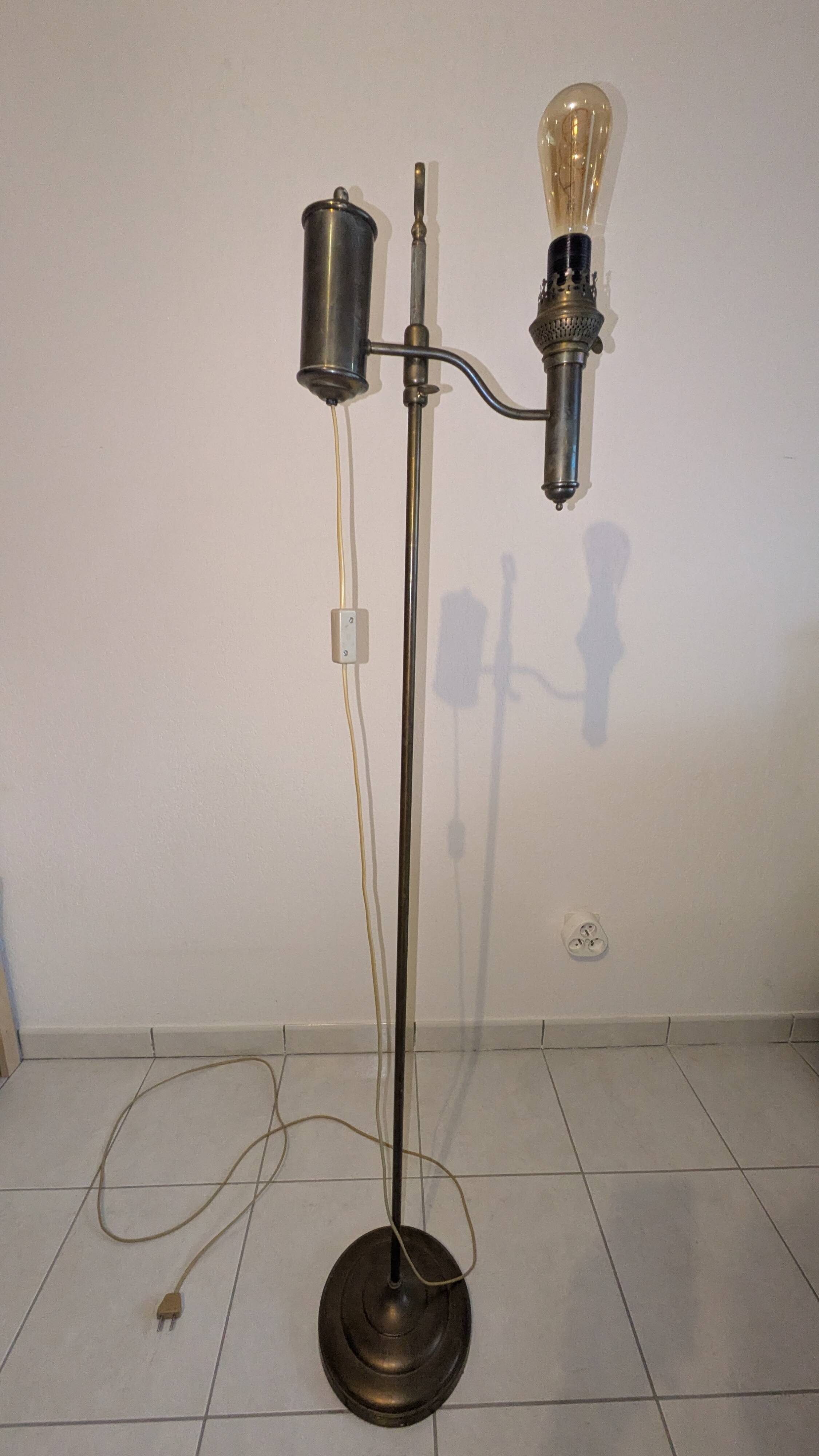 19th Century reading floor lamp - Wild & Wessel burner in solid brass