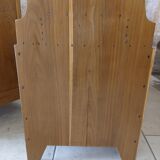 chevet relooké bleu profond et bois