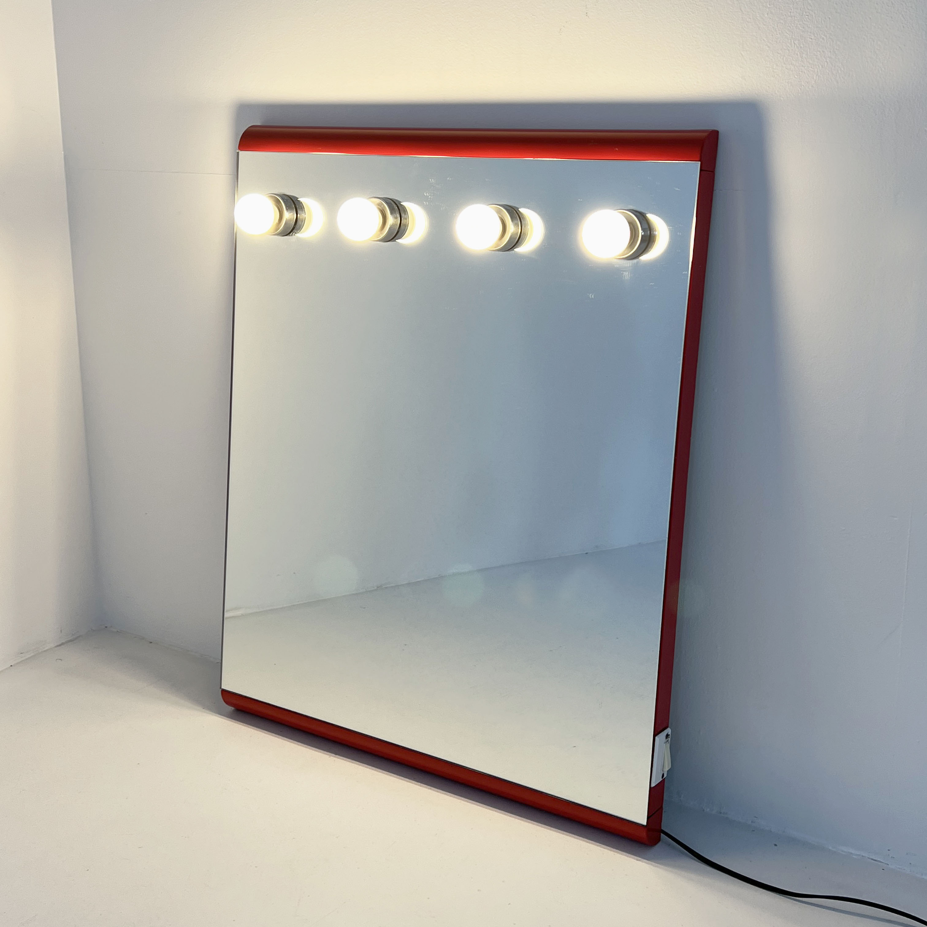 Mirror with integrated red bulbs by Makio Hasuike for Gedy, 1970