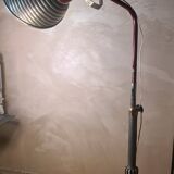 lampadaire 1940  rarestyle projecteur pieds sur roulettes  alu masif    180x110x70