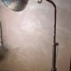 lampadaire 1940  rarestyle projecteur pieds sur roulettes  alu masif    180x110x70