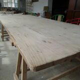 Table with trestles