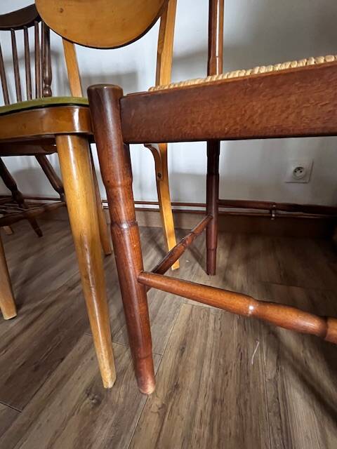 Set of 4 mismatched chairs