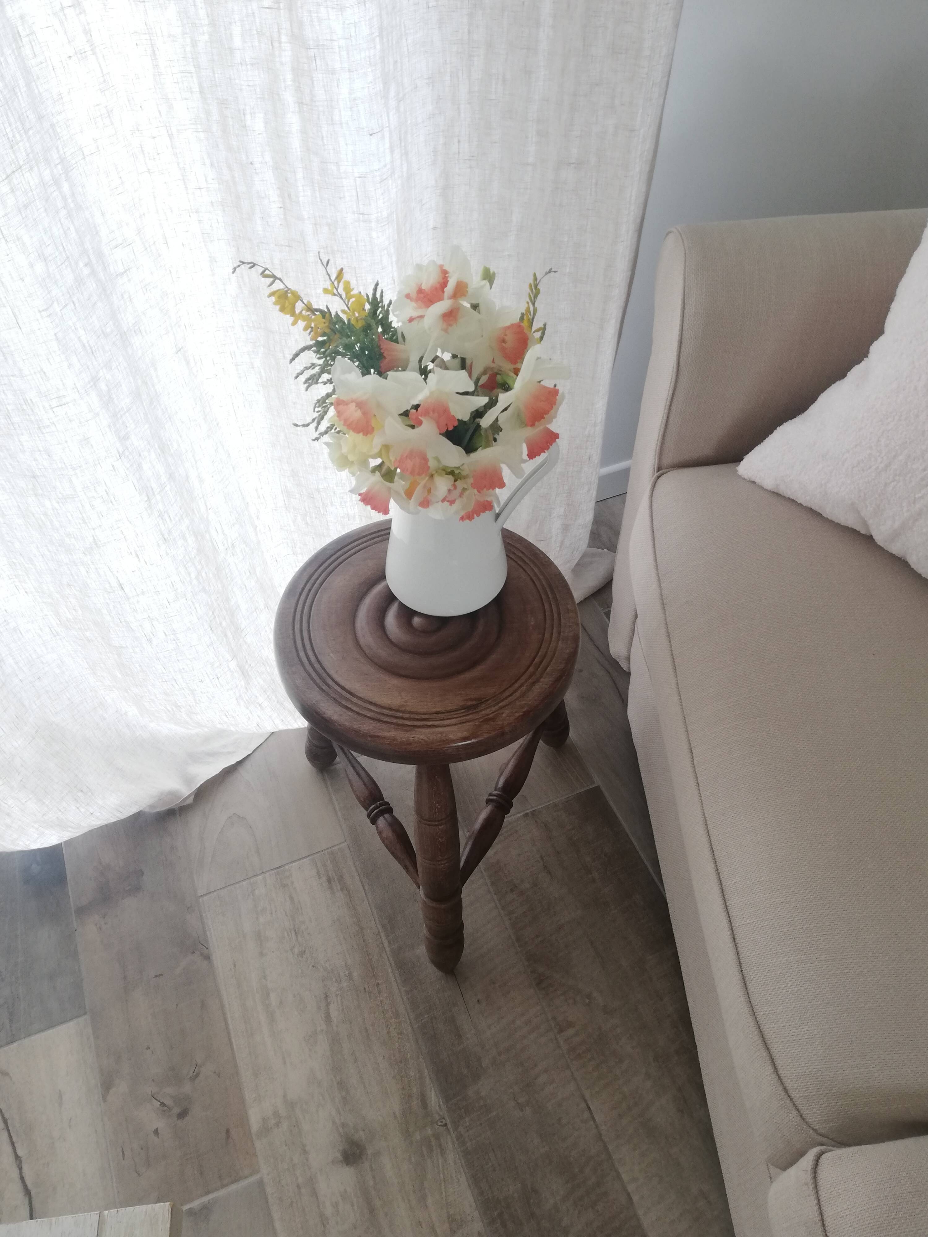 Vintage tripod stool