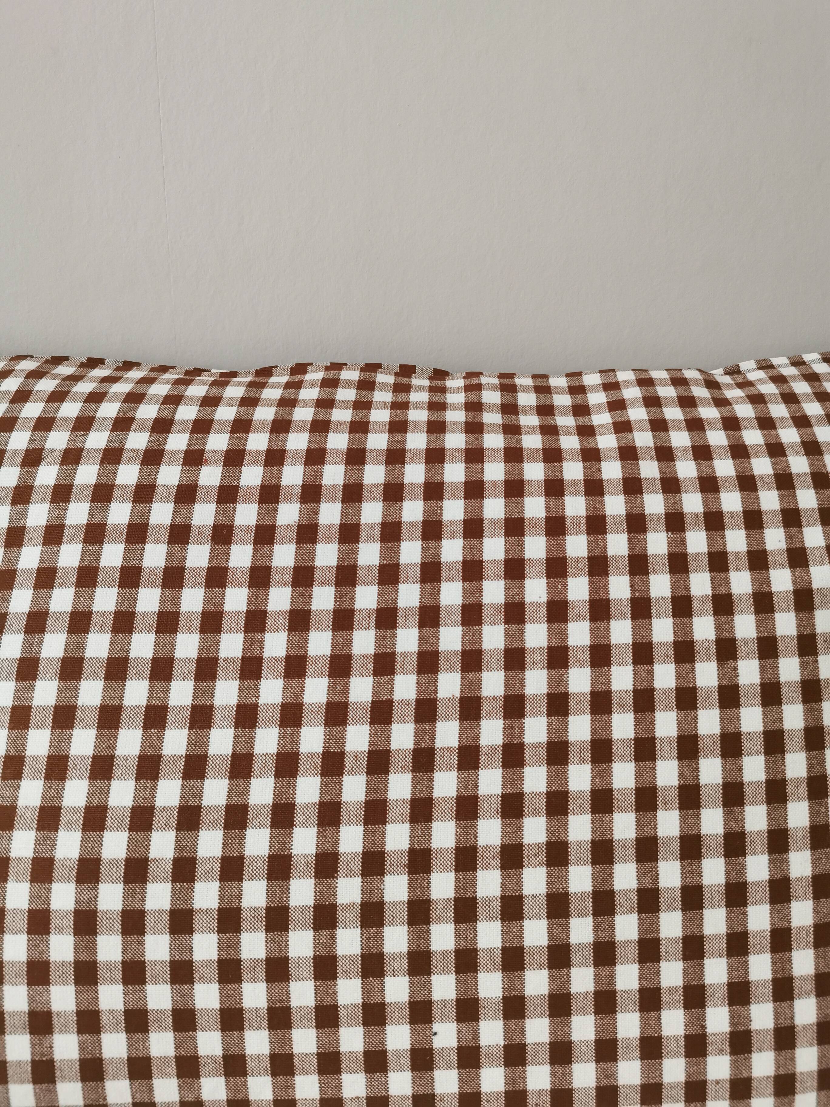 Vichy cushion – 60×40 cm