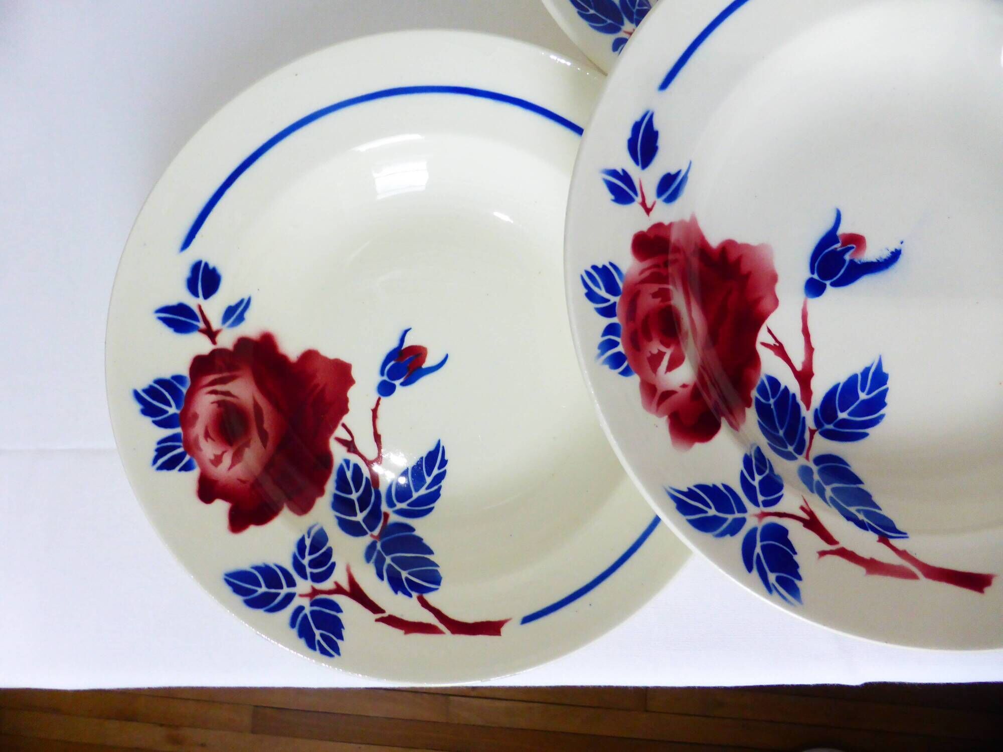 4 vintage K&G Luneville soup plates, Chantal model 220516