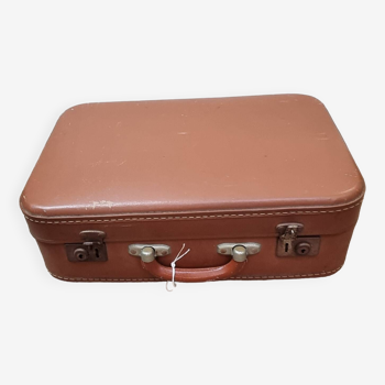 Cardboard suitcase from 1930