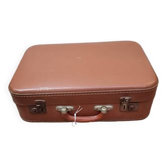 Cardboard suitcase from 1930