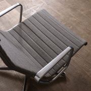 Early edition Eames EA124 Aluminium Group lounge chair by Herman Miller, 1970s