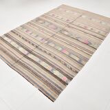 Tapis Kilim Vintage Rayé Pastel, Tons Doux, Motifs Ethniques, 174x256 Cm