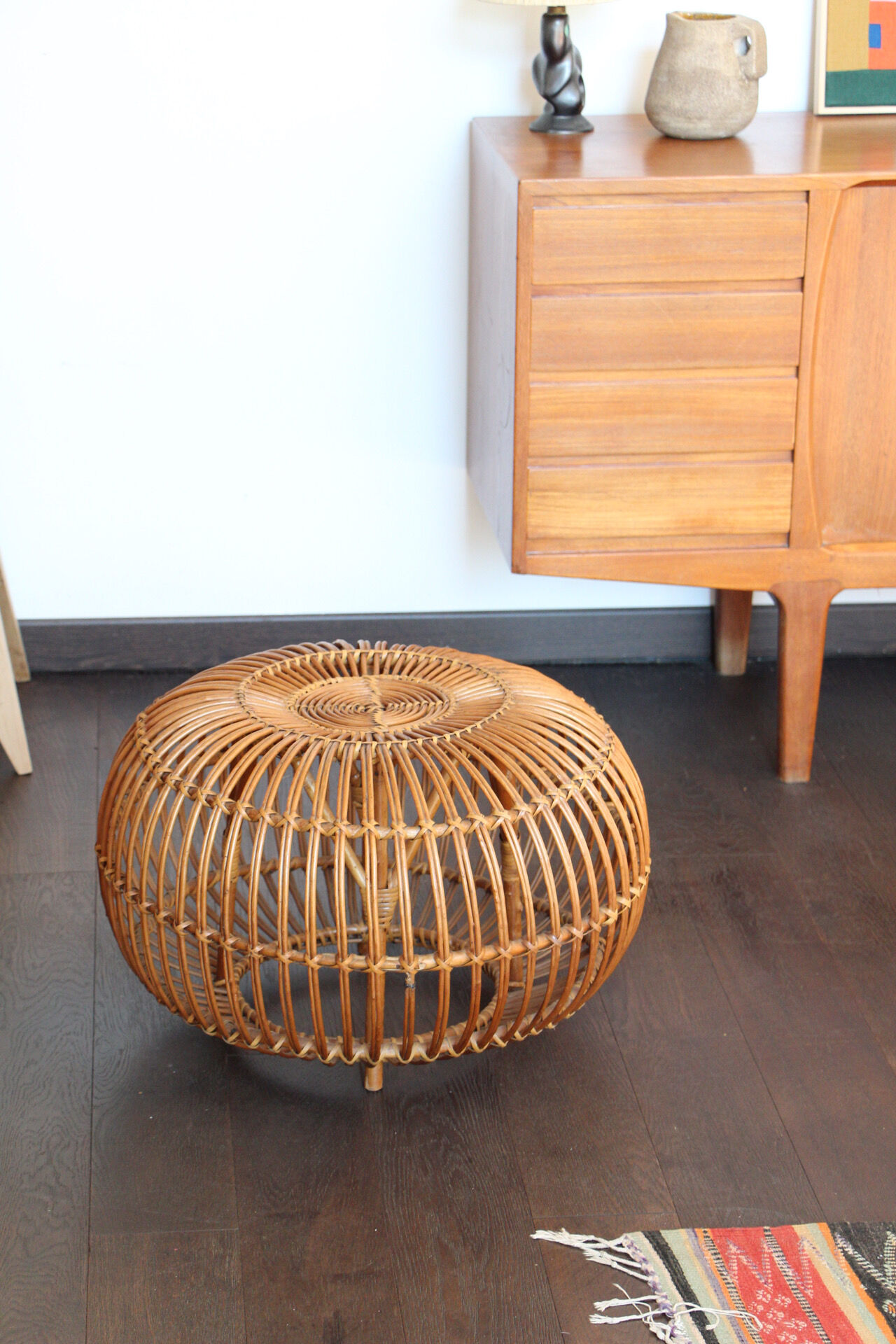 Ottoman pouf in Albini rattan