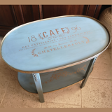 Serving table