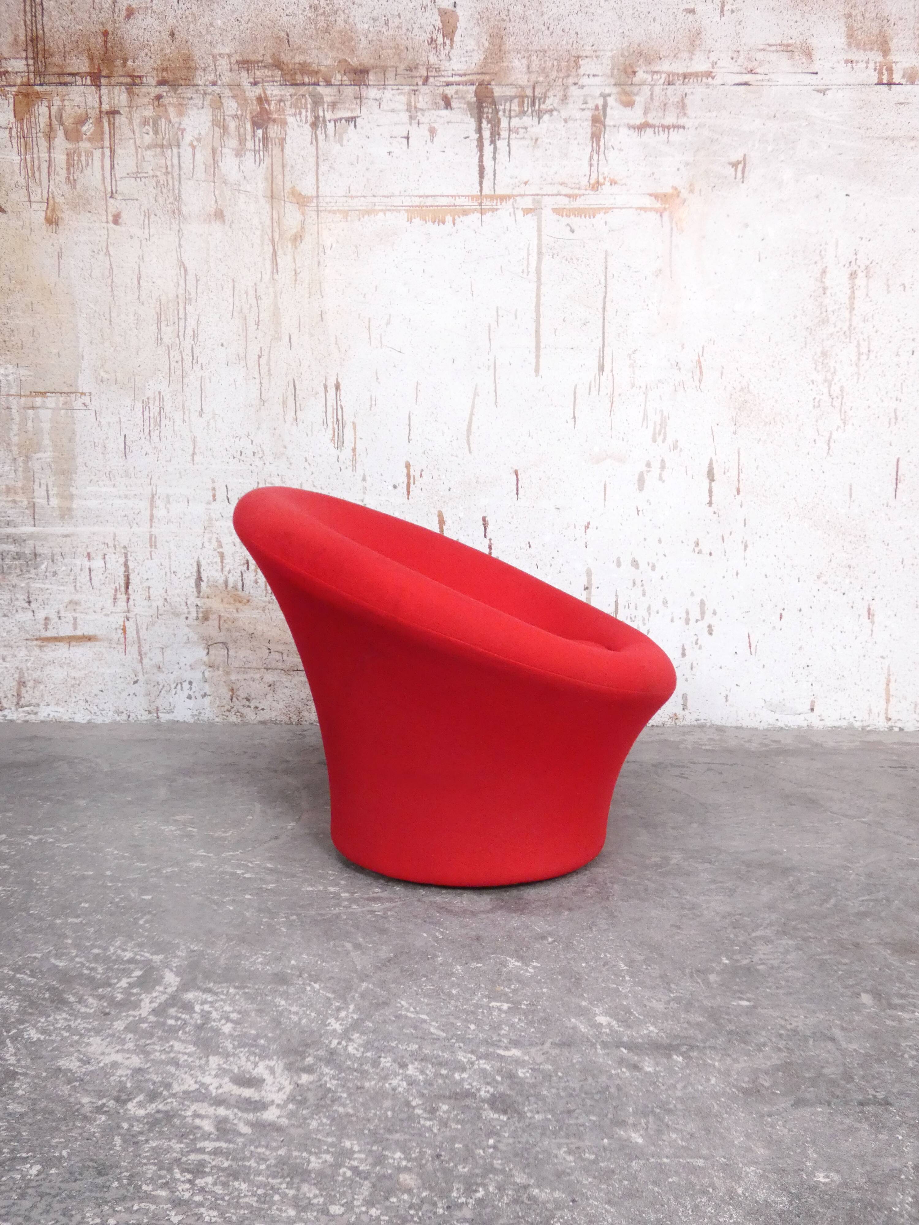 Artifort model F560 - mushroom chair