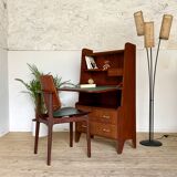 Office secretary vintage pyramid shape