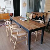 Farm table