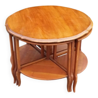 Coffee table nesting tables in cherry wood in classic style from the 60s/70s