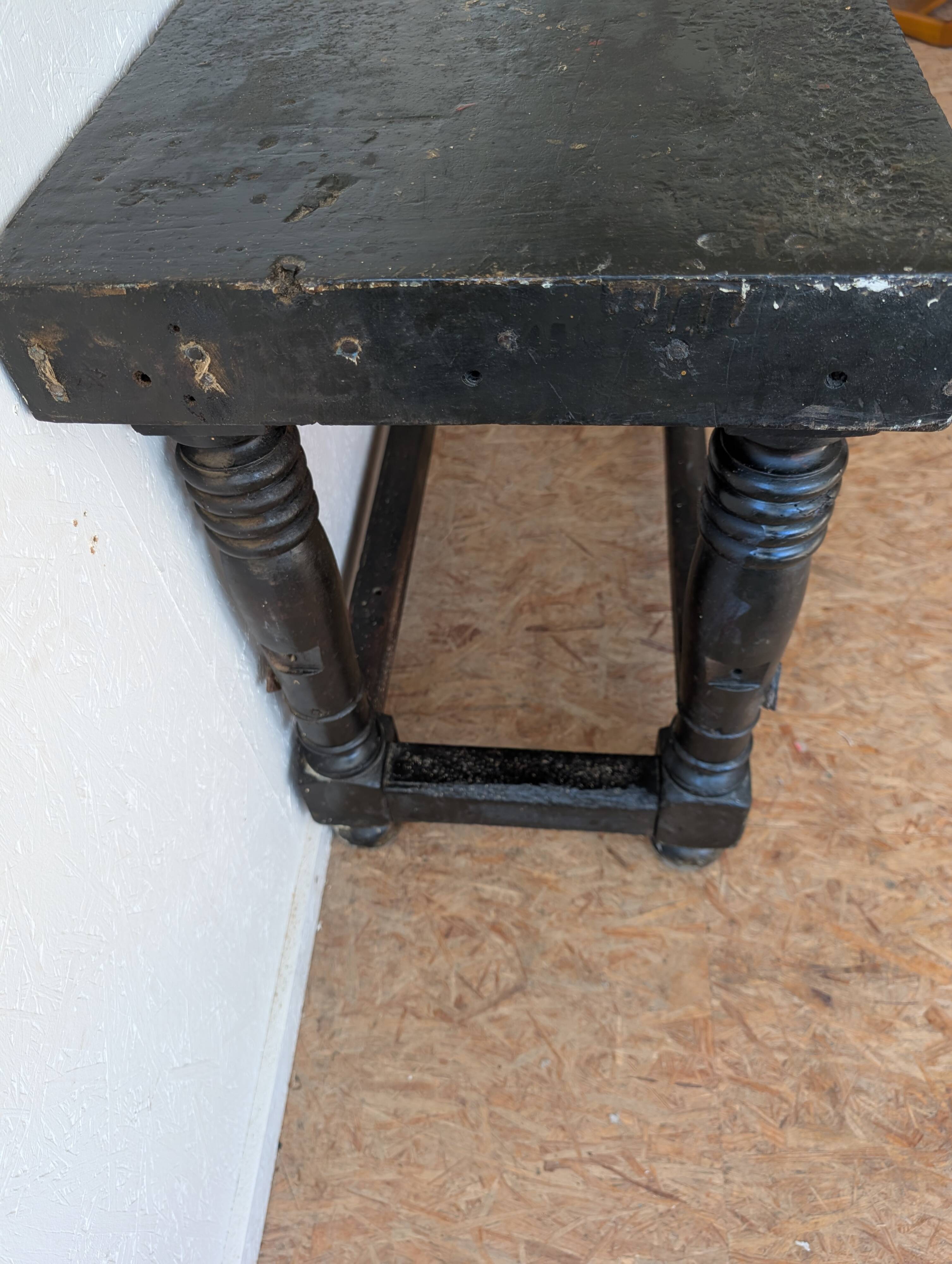 Console / old solid wood jeweler's workbench, turned legs