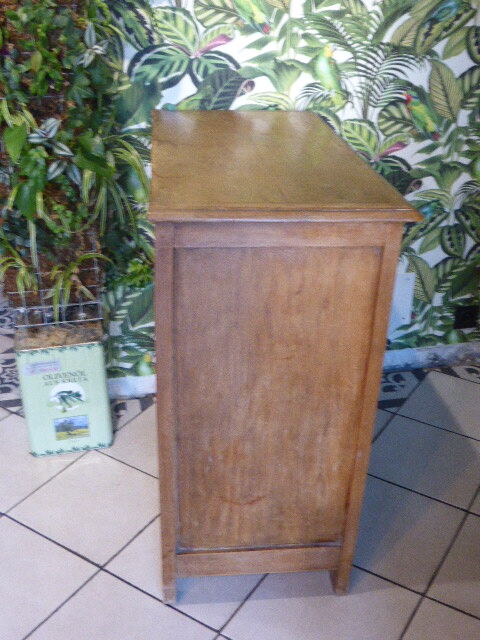 Old English dresser, light wood, 4 drawers