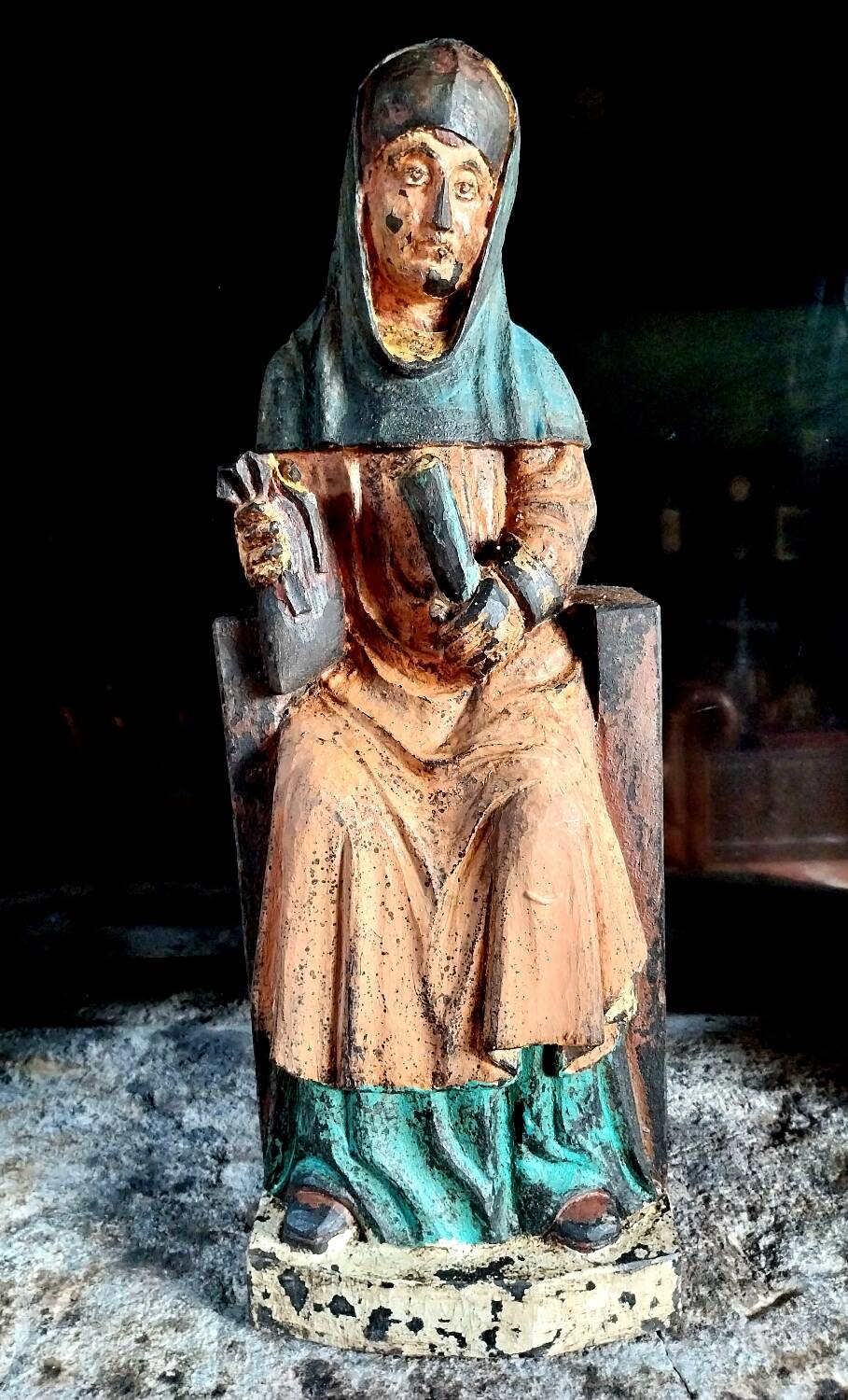 Religious sculpture, saint from the 17th century.