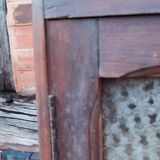 Wall-mounted medicine cabinet