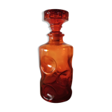 Red carafe with molded glass with hollow bubbles